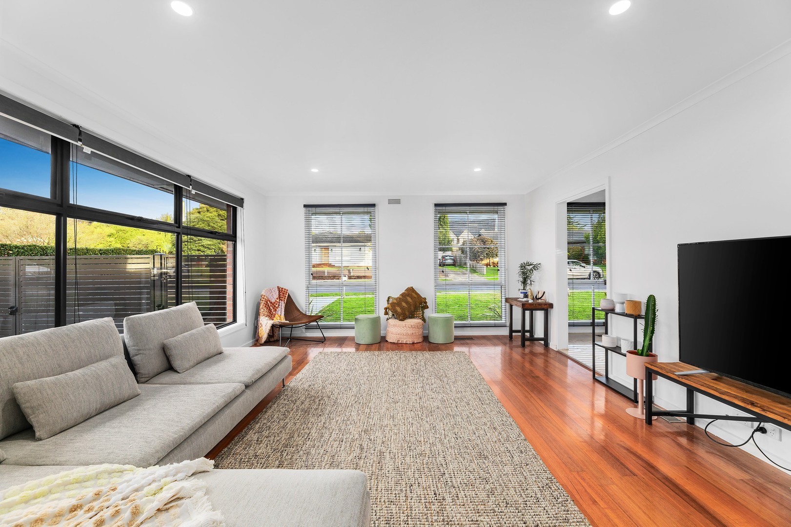 35 Rachelle Drive, Wantirna, VIC 3152, Wantirna - Thumbnail 2