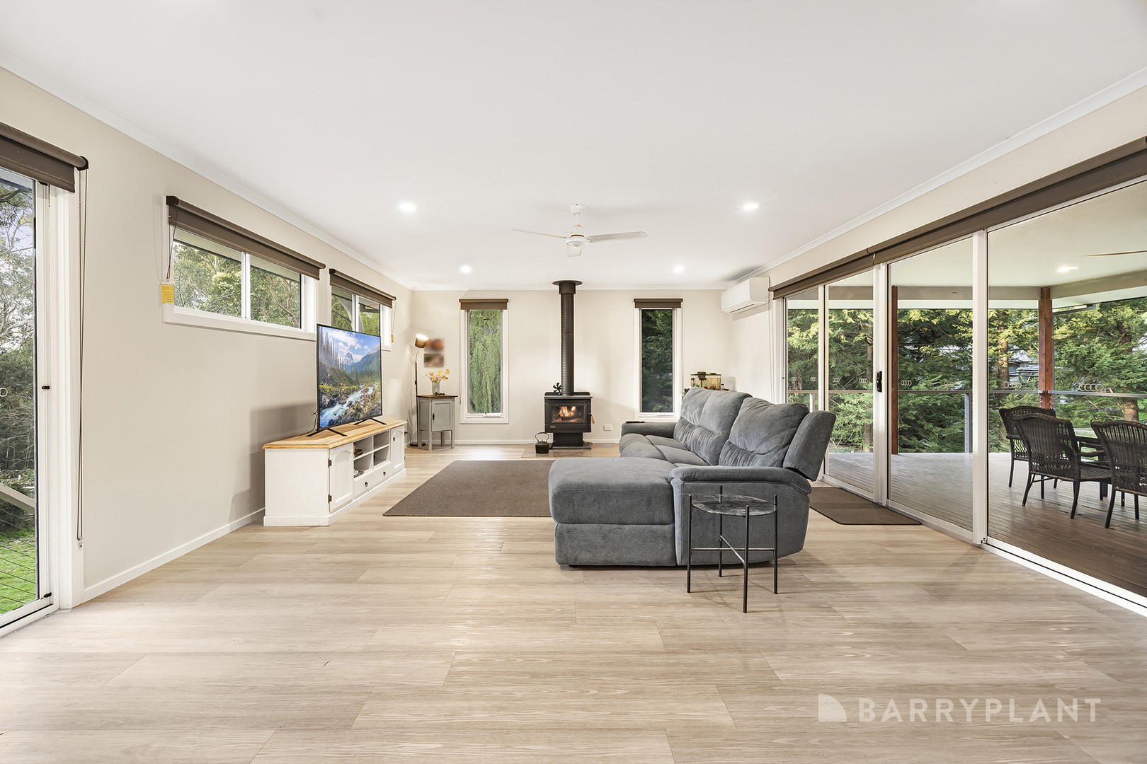35 Railway Parade, Wandin North, VIC 3139, Wandin North - Thumbnail 6
