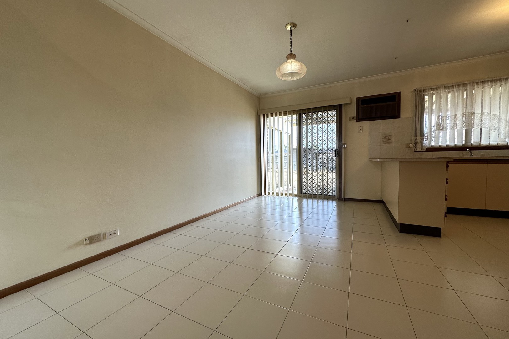 35 Rosslare Parade, St Albans, VIC 3021, St Albans - Thumbnail 5