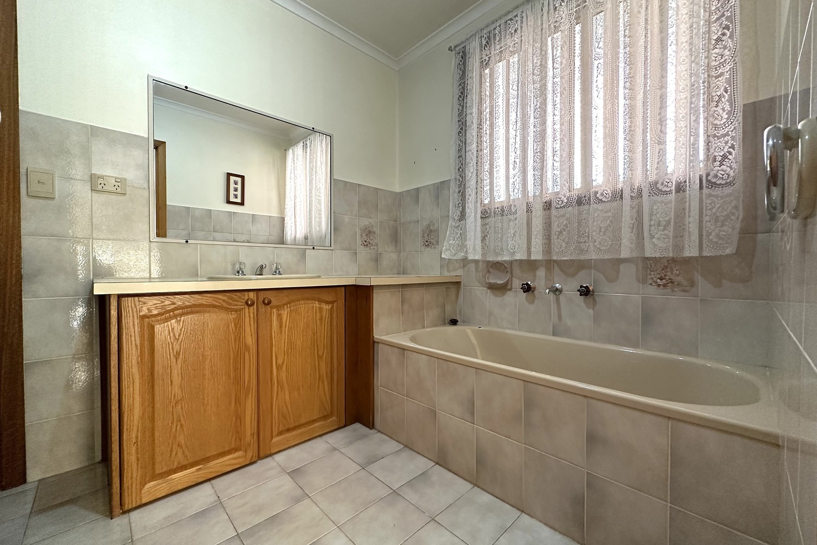 35 Rosslare Parade, St Albans, VIC 3021, St Albans - Thumbnail 8