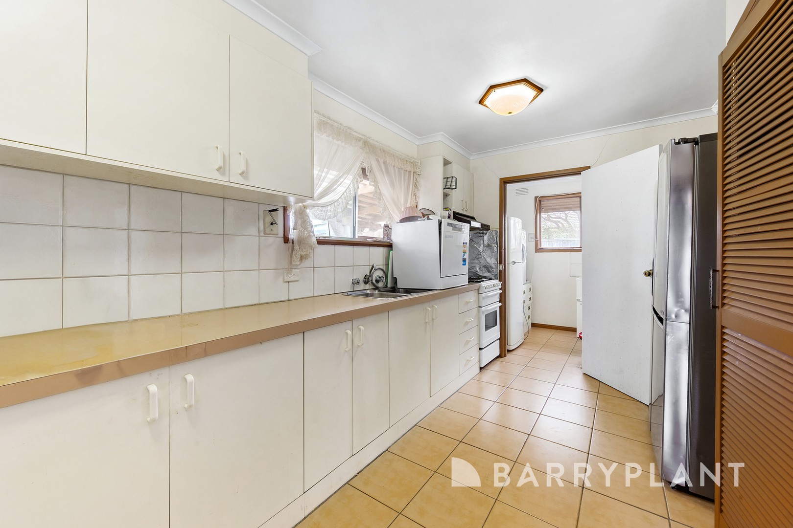 35 Sandra Street, Kings Park, VIC 3021, Kings Park - Thumbnail 3