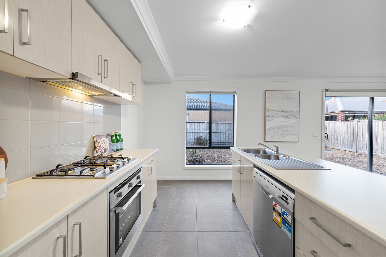 35 Seagrass Crescent, Point Cook, VIC 3030, Point Cook - Thumbnail 5