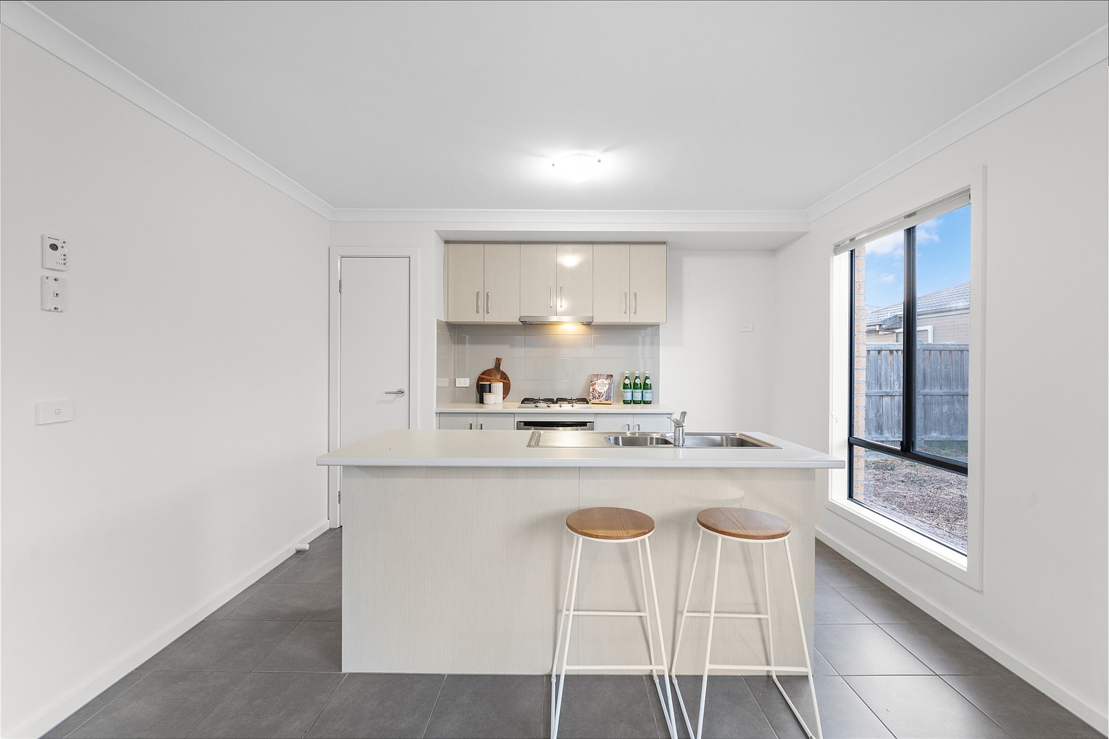 35 Seagrass Crescent, Point Cook, VIC 3030, Point Cook - Thumbnail 6