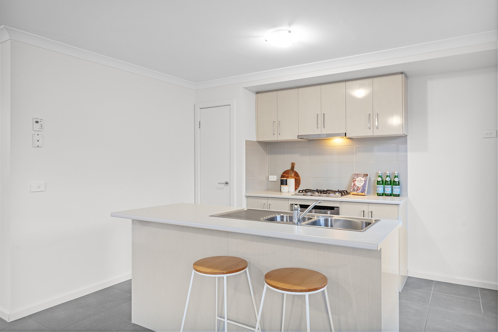 35 Seagrass Crescent, Point Cook, VIC 3030, Point Cook - Thumbnail 7