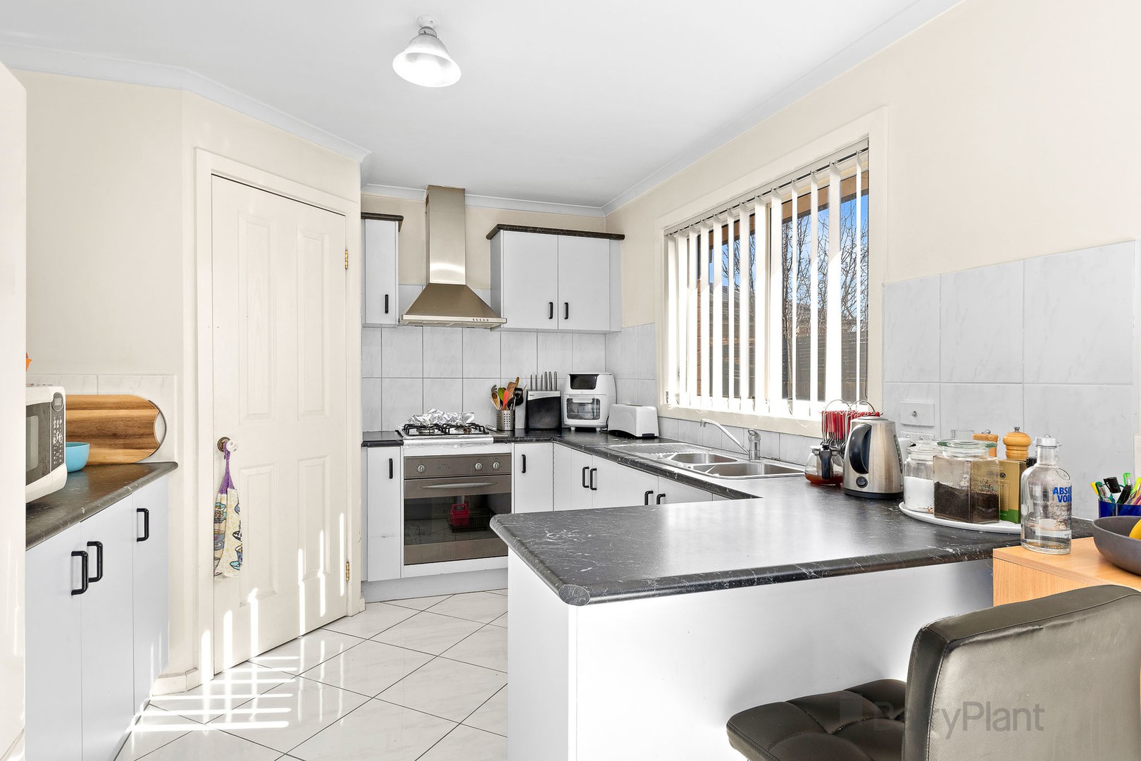 35 Shaftsbury Avenue, Berwick, VIC 3806, Berwick - Thumbnail 3