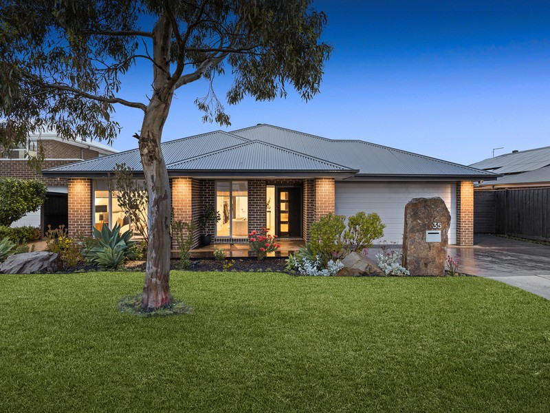 35 Skyline Drive, Officer, VIC 3809 - Image - 11/11/2025