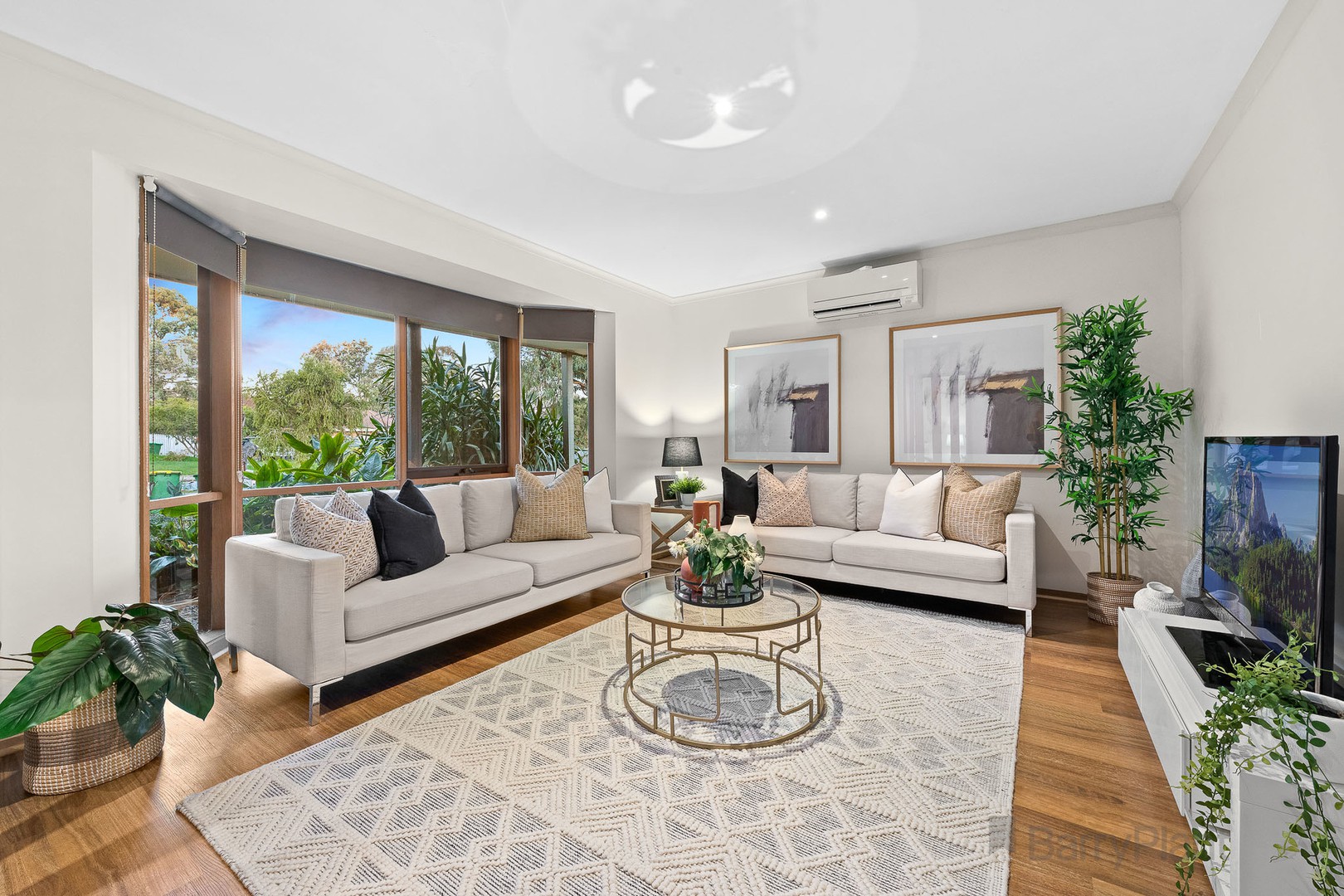 35 Smethurst Avenue, Pakenham, VIC 3810, Pakenham - Thumbnail 2
