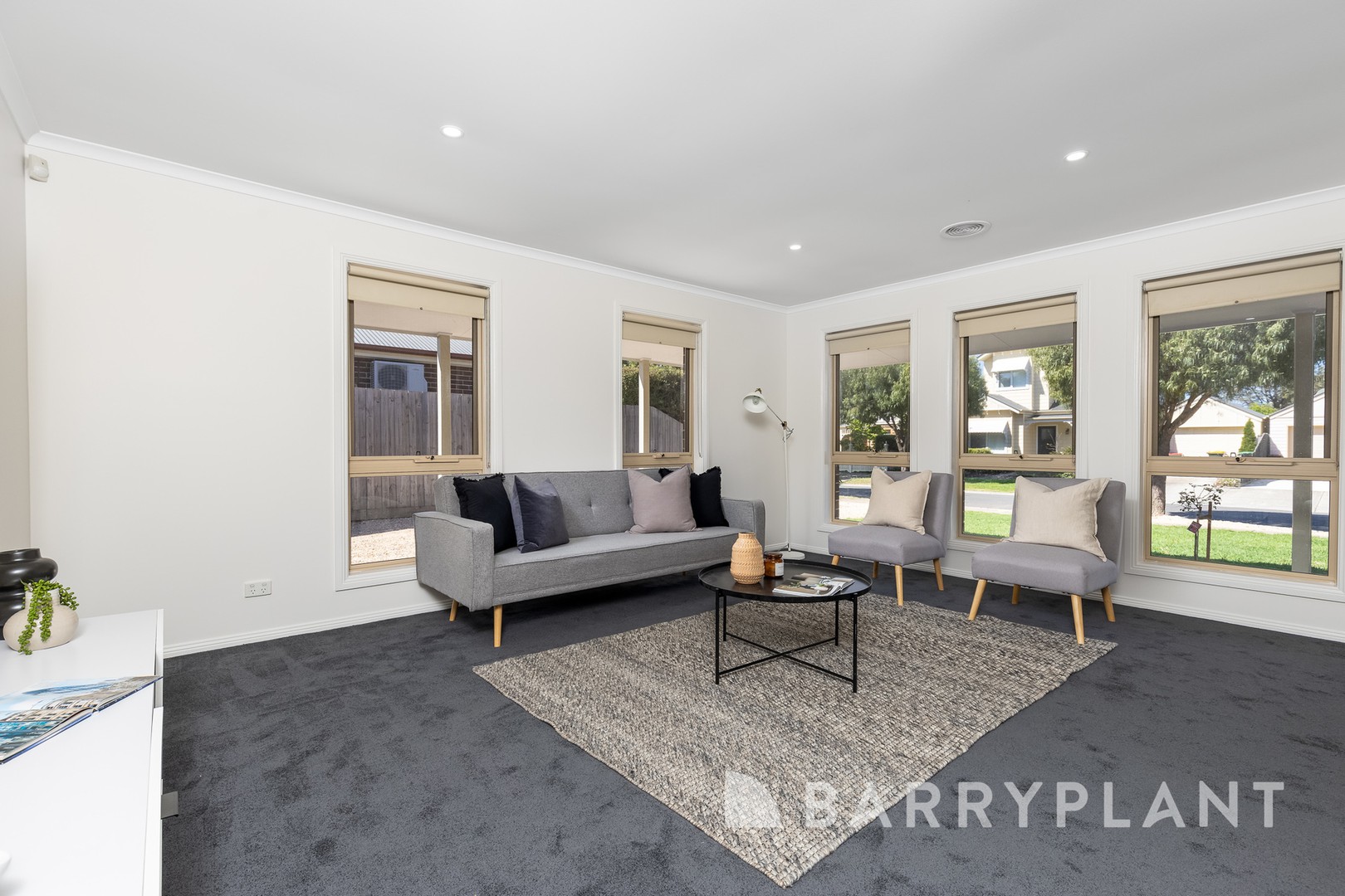 35 Southampton Drive, Point Cook, VIC 3030, Point Cook - Thumbnail 3