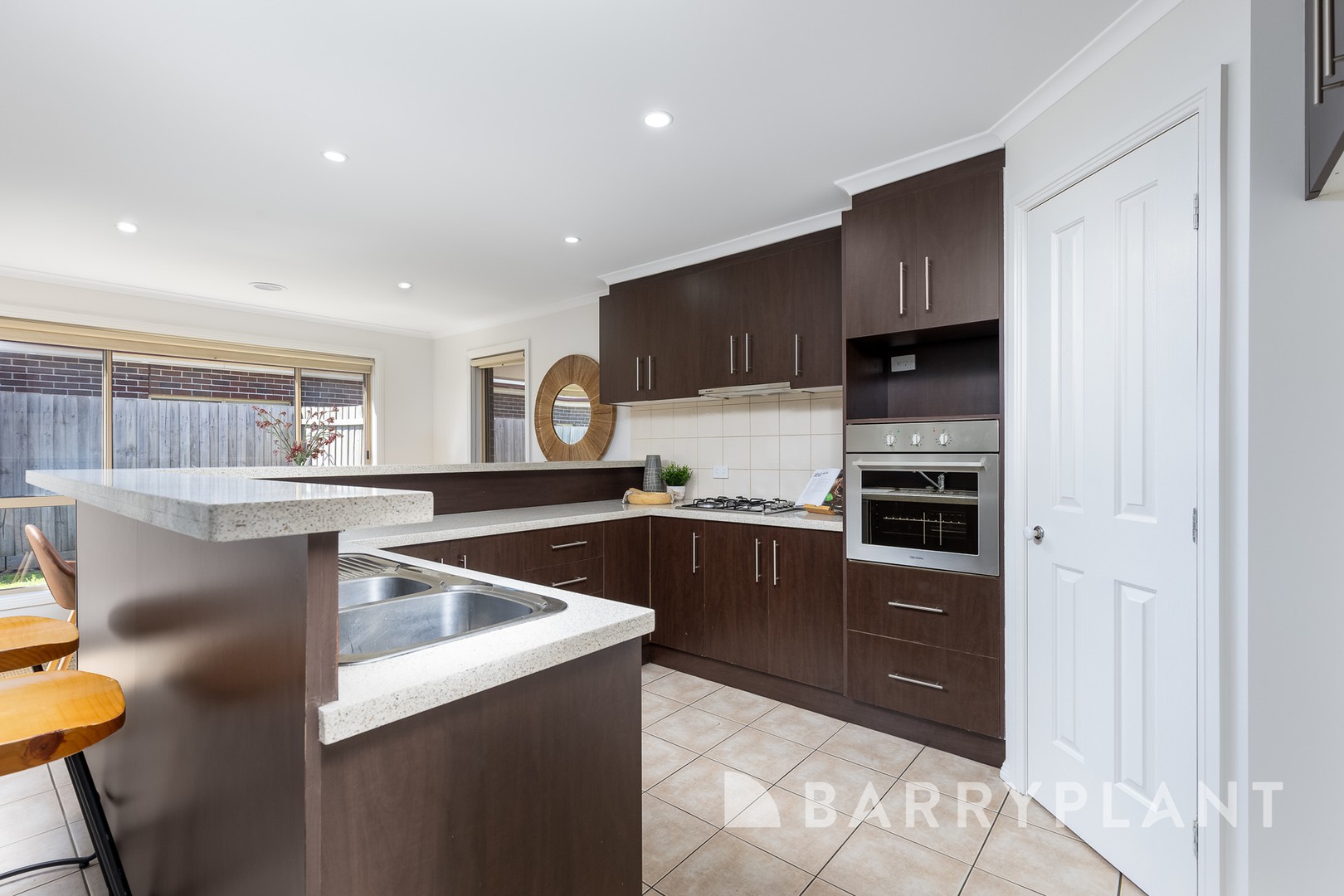 35 Southampton Drive, Point Cook, VIC 3030, Point Cook - Thumbnail 4