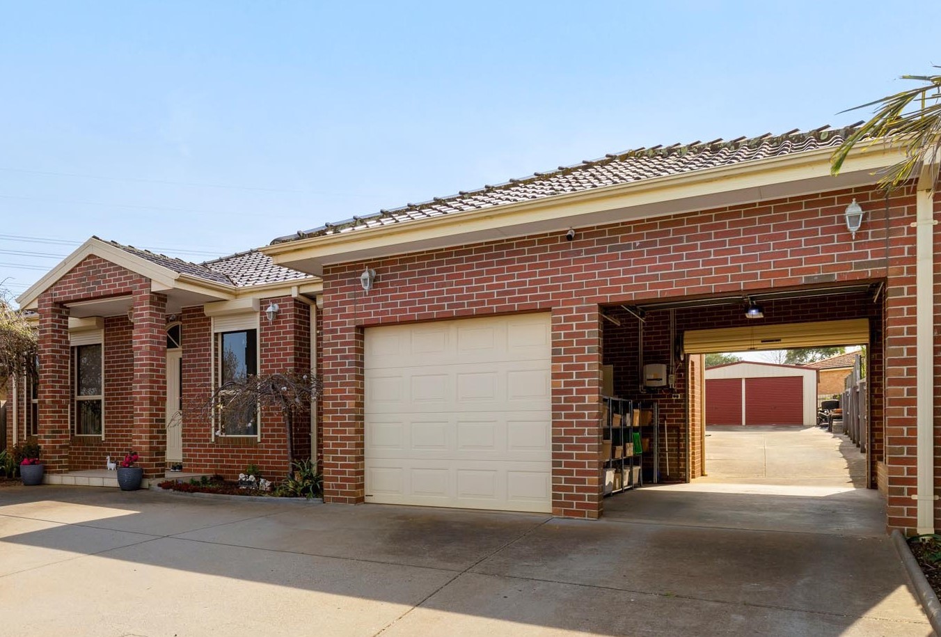 35 Sovereign Way, Hillside, VIC 3037, Hillside - Thumbnail 2