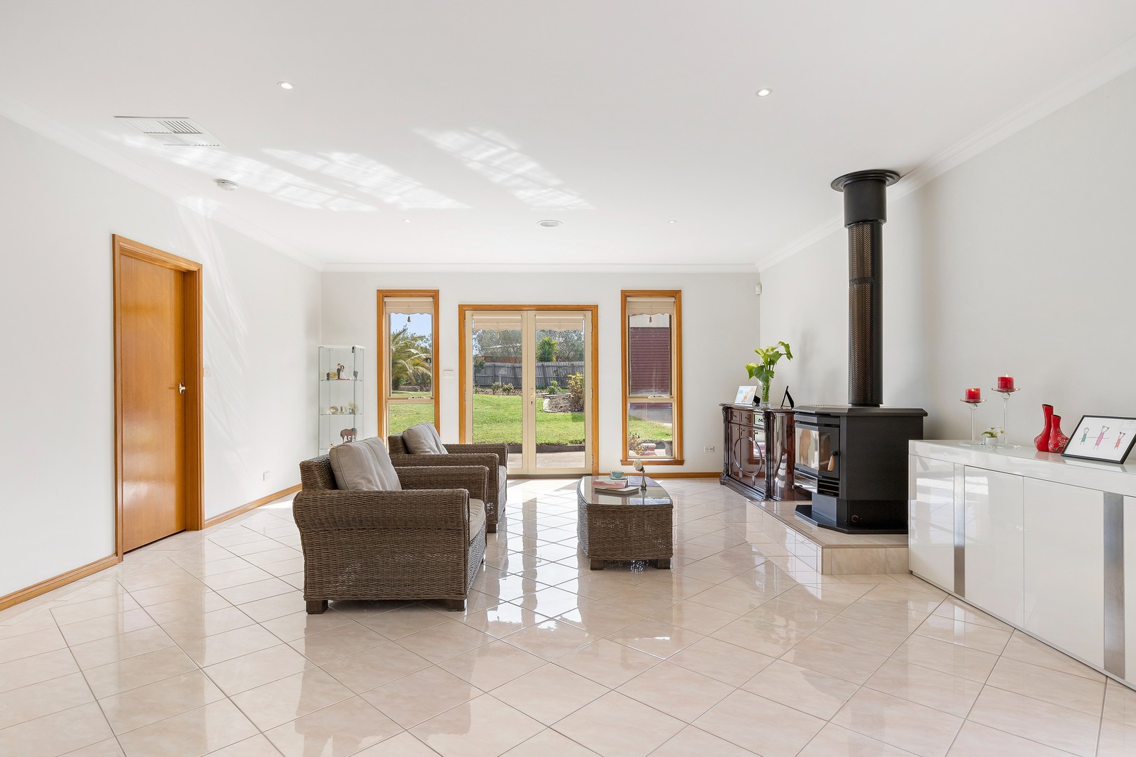 35 Sovereign Way, Hillside, VIC 3037, Hillside - Thumbnail 5