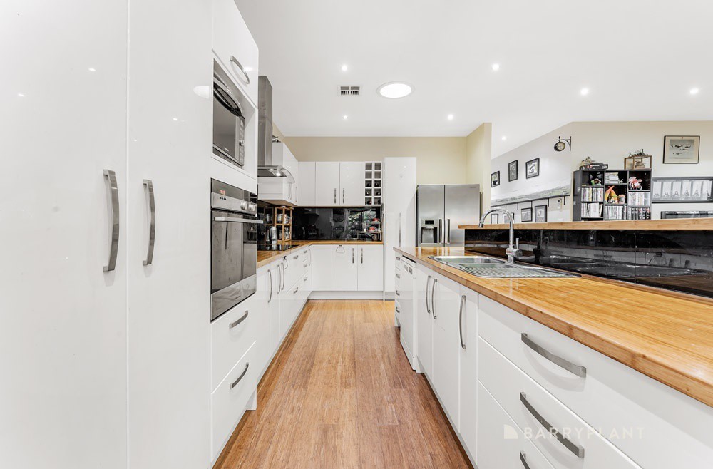 35 St Davids Drive, Wantirna, VIC 3152, Wantirna - Thumbnail 2