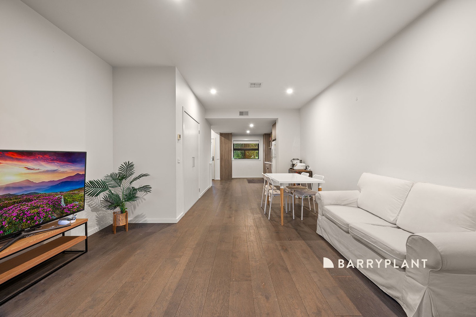 35 Villager Street, Cranbourne East, VIC 3977, Cranbourne East - Thumbnail 2