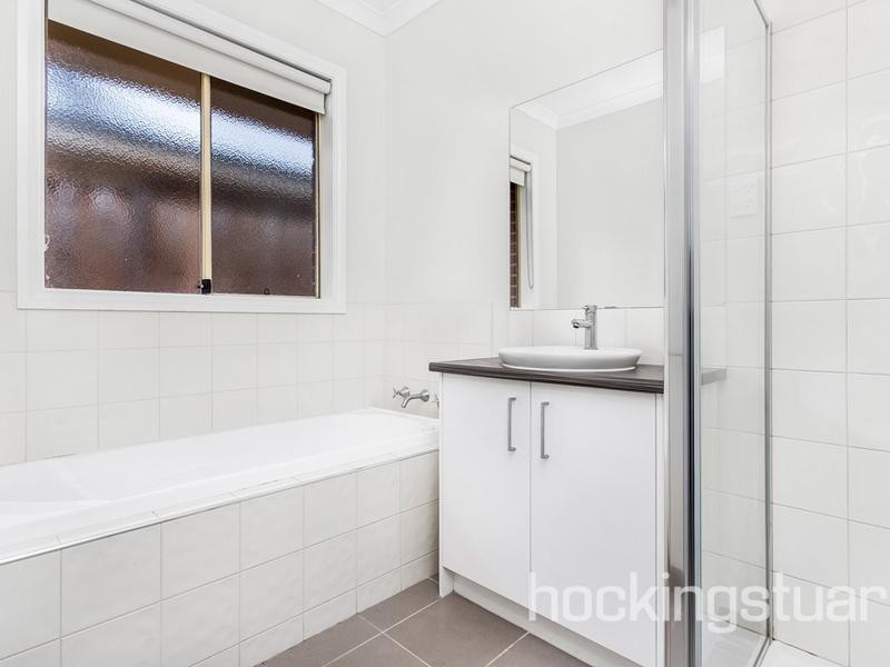 35 Walhalla Drive, Eynesbury, VIC 3338, Eynesbury - Thumbnail 7