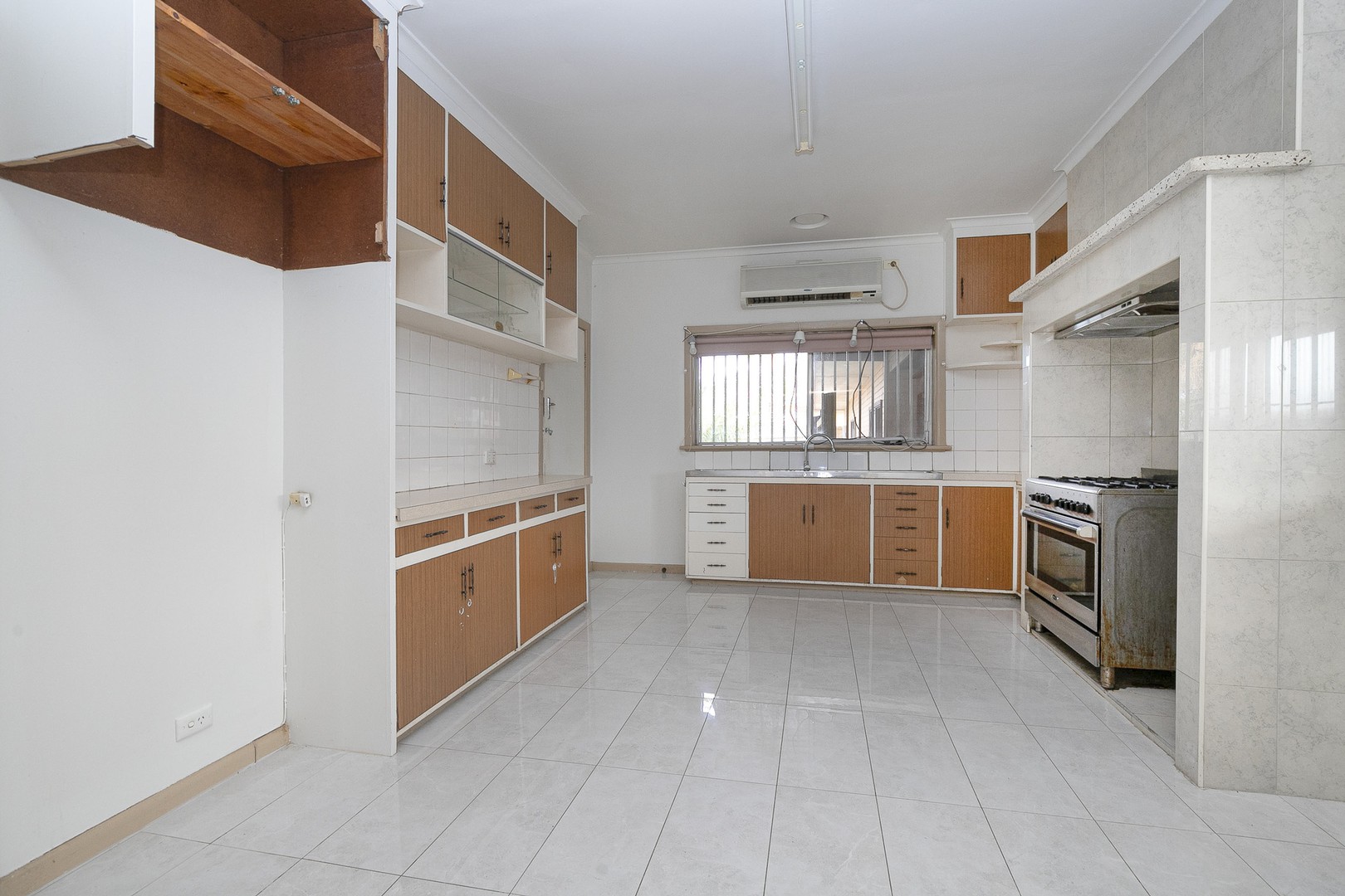 35 West Esplanade, St Albans, VIC 3021, St Albans - Thumbnail 7