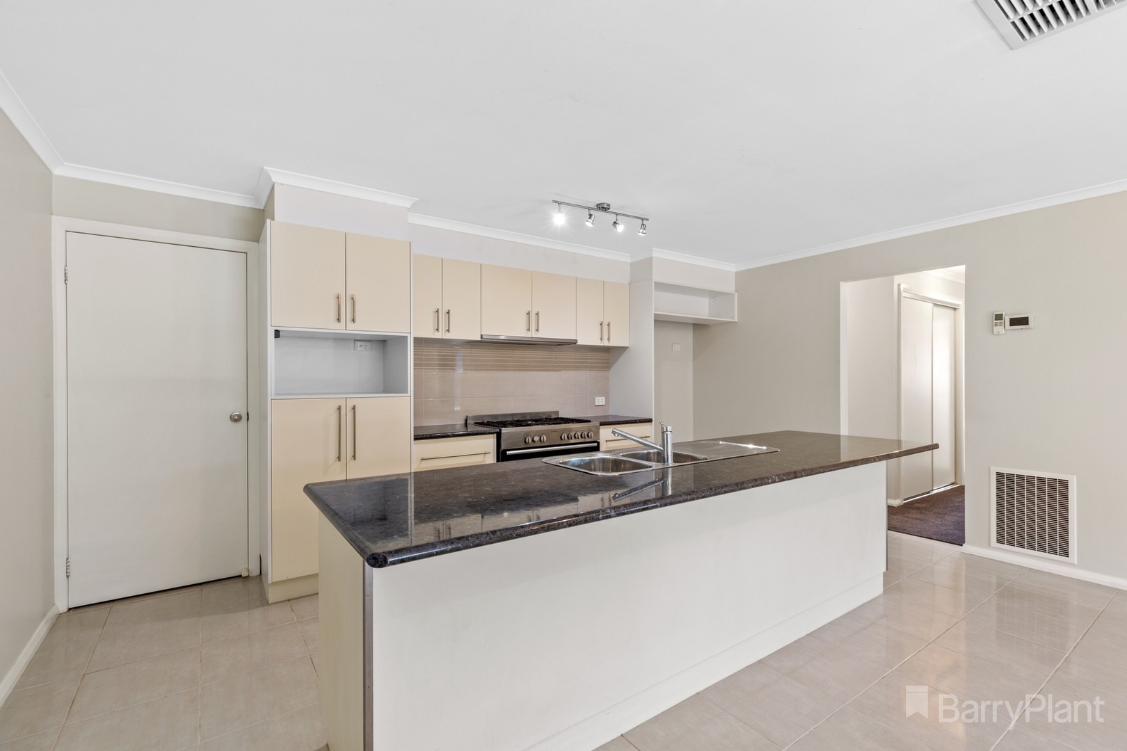 35 Westwood Drive, California Gully, VIC 3556, California Gully - Thumbnail 4