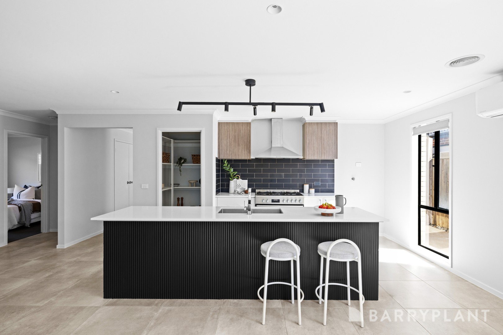 35 Wheatley Parade, Mickleham, VIC 3064, Mickleham - Thumbnail 3