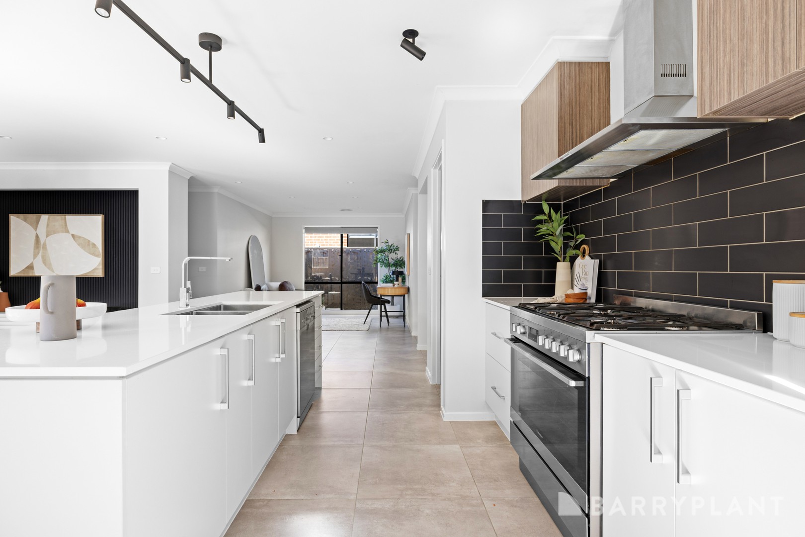 35 Wheatley Parade, Mickleham, VIC 3064, Mickleham - Thumbnail 4