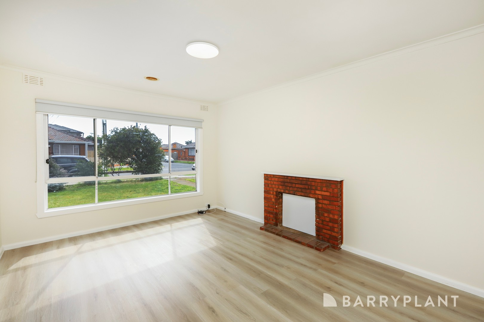 35 Whiteside's Avenue, Sunshine West, VIC 3020, Sunshine West - Thumbnail 3