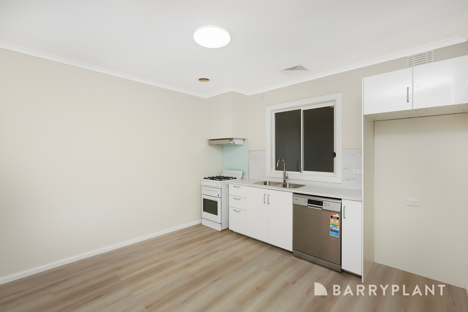 35 Whiteside's Avenue, Sunshine West, VIC 3020, Sunshine West - Thumbnail 6