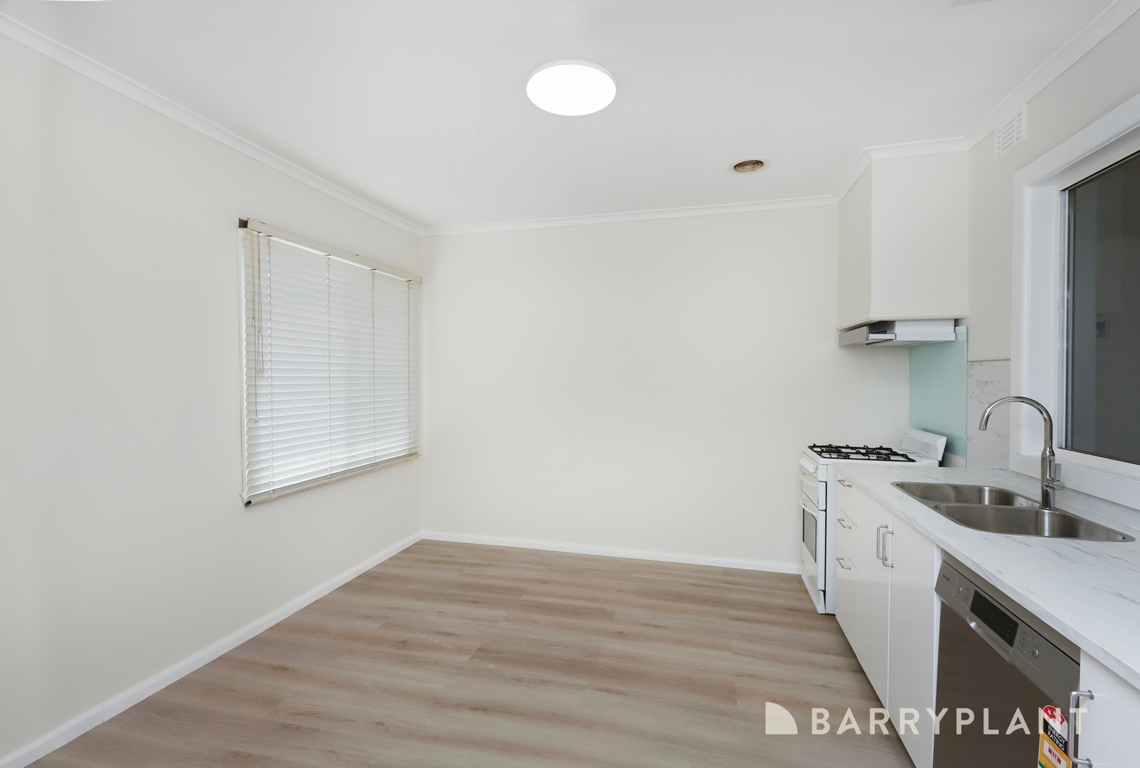 35 Whiteside's Avenue, Sunshine West, VIC 3020, Sunshine West - Thumbnail 7