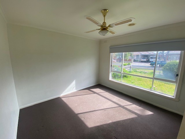 35 Whitesides Avenue, Sunshine West, VIC 3020, Sunshine West - Thumbnail 4