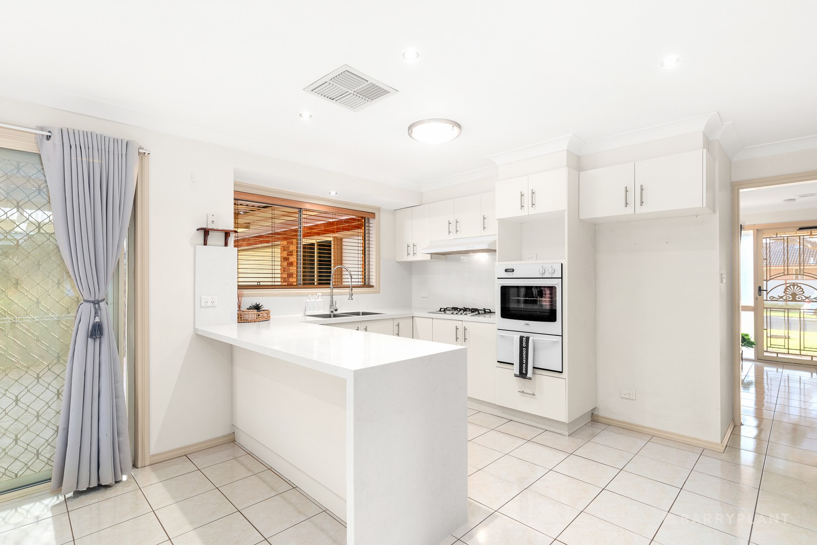 35 Willowgreen Way, Point Cook, VIC 3030, Point Cook - Thumbnail 6