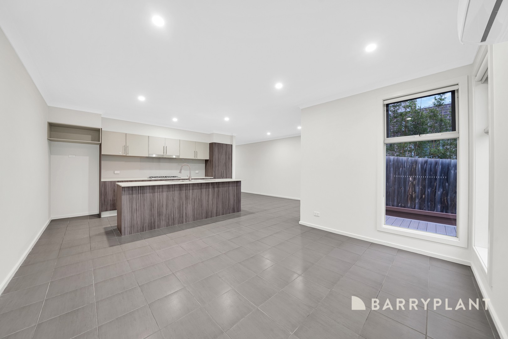 352 Boardwalk Boulevard, Point Cook, VIC 3030 - Thumbnail 2 - 14/08/2026