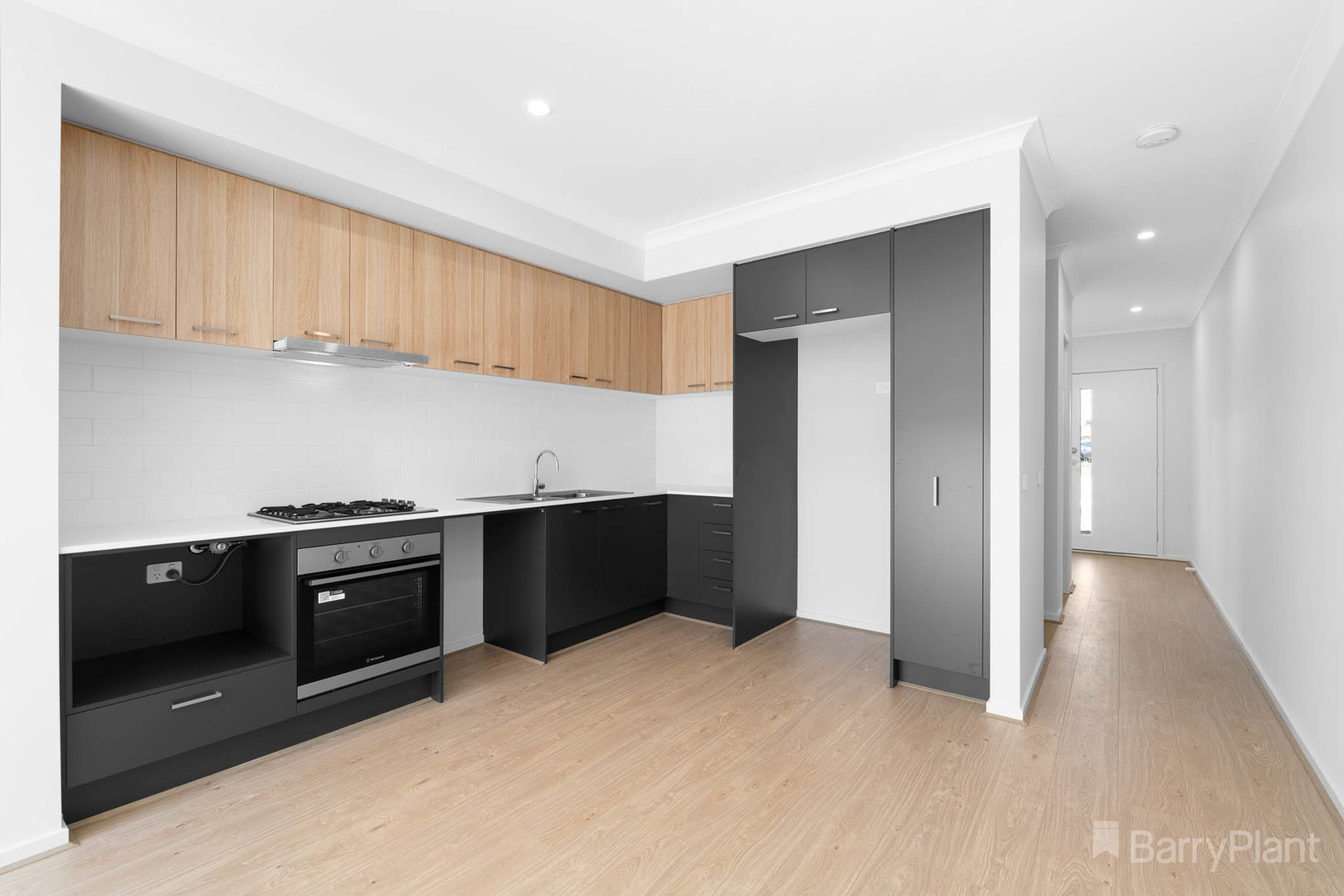 35A Odeon Avenue, Clyde North, VIC 3978, Clyde North - Thumbnail 2