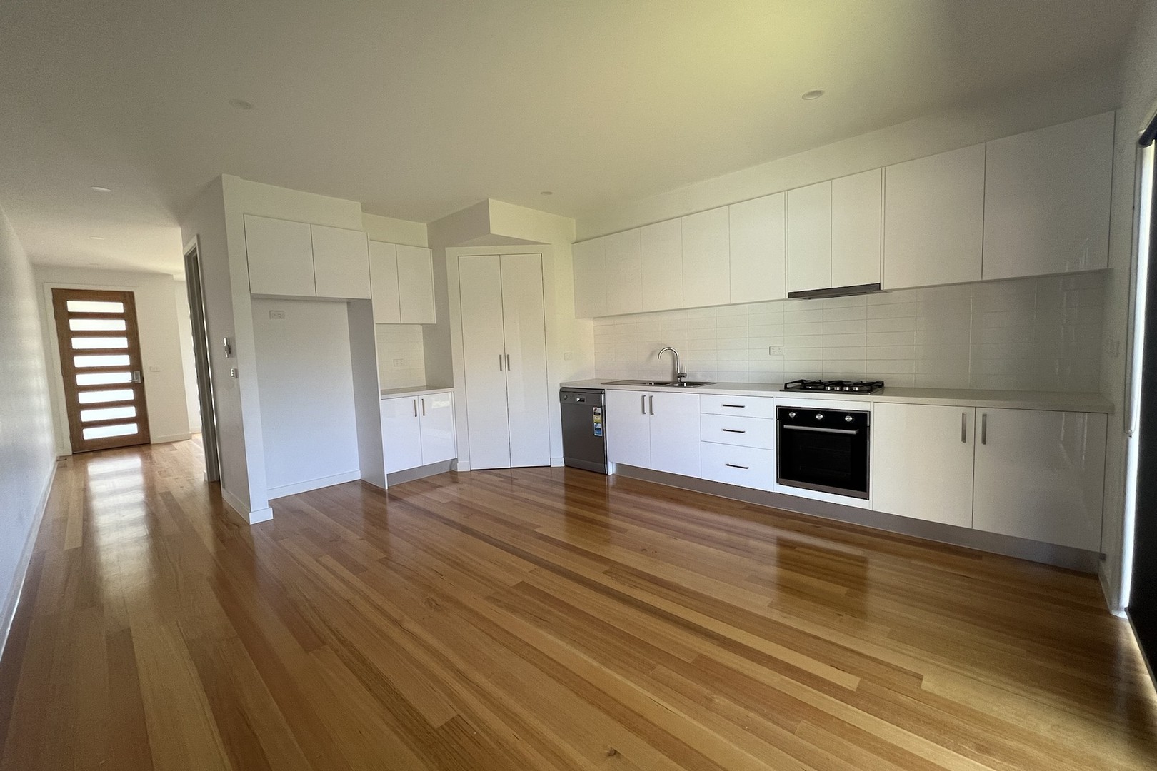 35B Newton Street, Reservoir, VIC 3073, Reservoir - Thumbnail 5