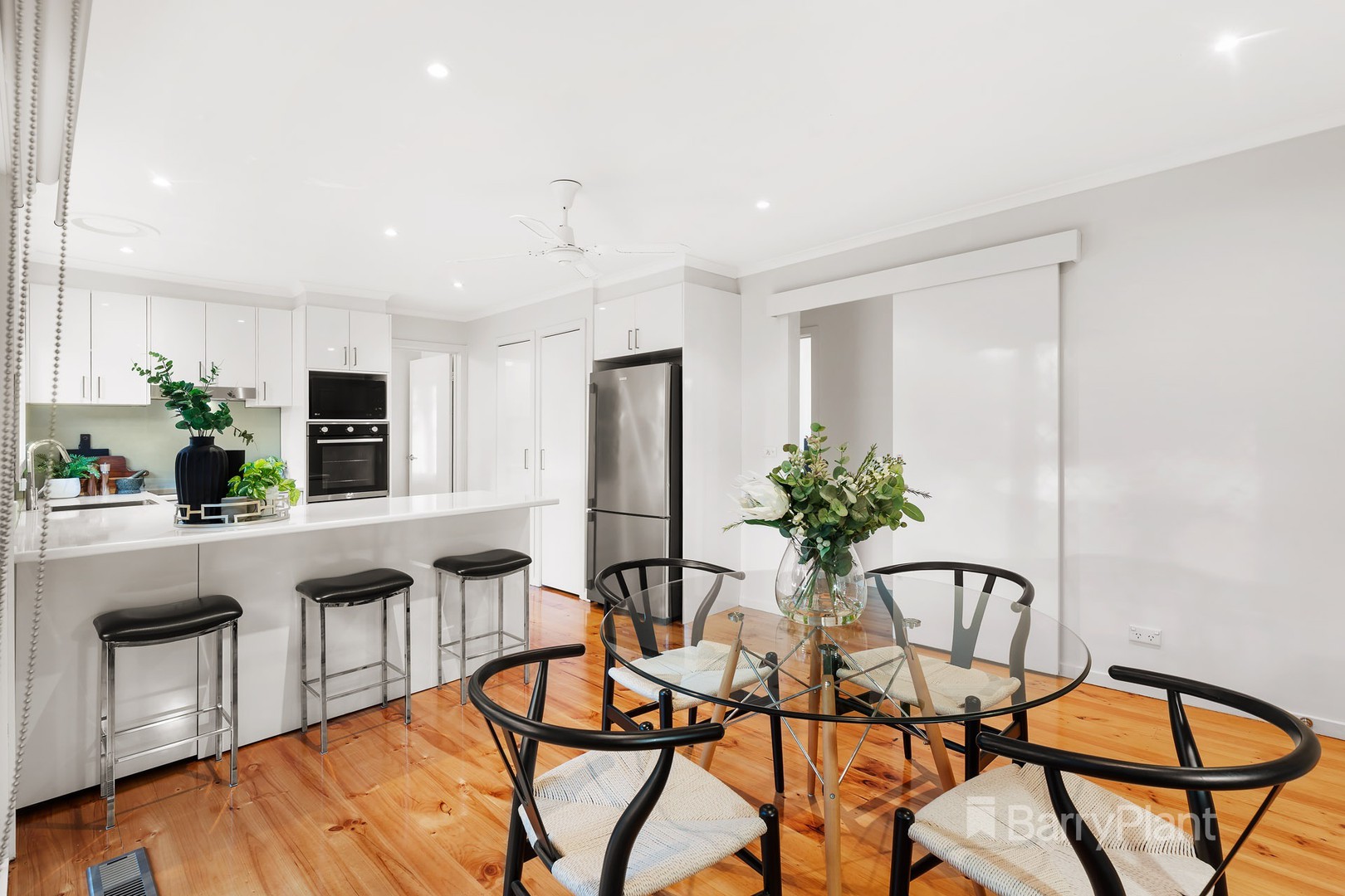 36 Amesbury Avenue, Wantirna, VIC 3152, Wantirna - Thumbnail 3