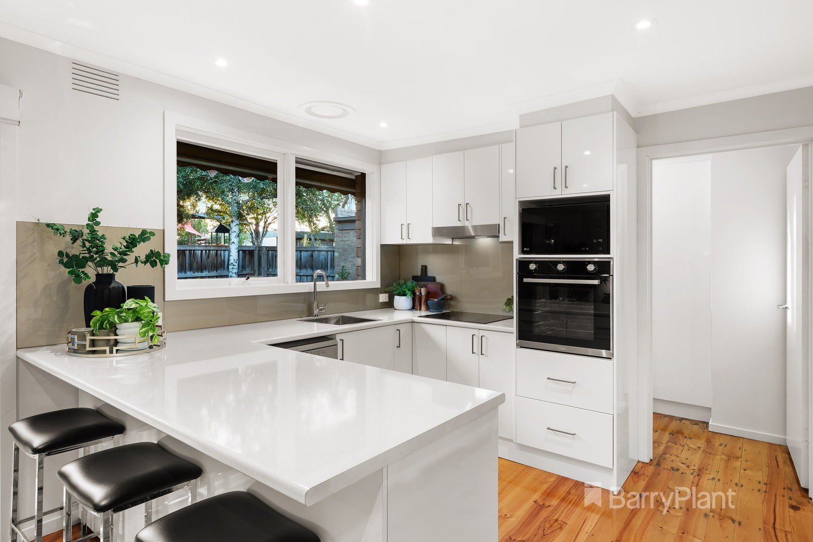 36 Amesbury Avenue, Wantirna, VIC 3152, Wantirna - Thumbnail 4