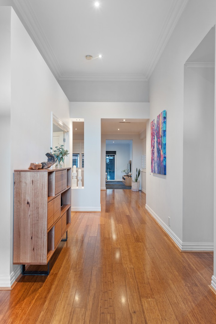 36 Banjo Paterson Circle, Point Cook, VIC 3030, Point Cook - Thumbnail 5
