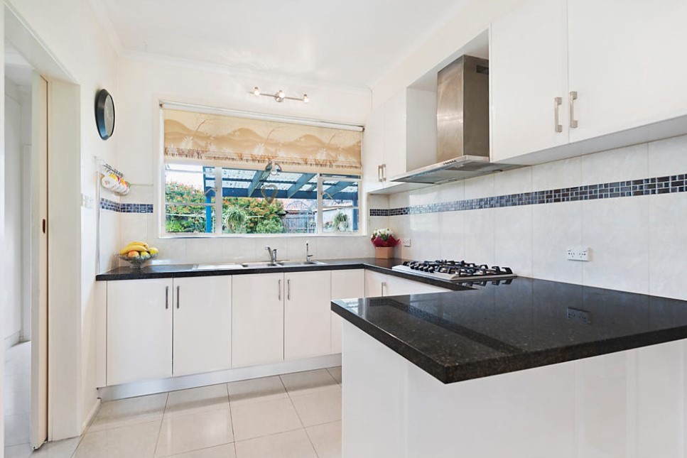 36 Bedford Road, Ringwood, VIC 3134 - Thumbnail 2 - 06/05/2024