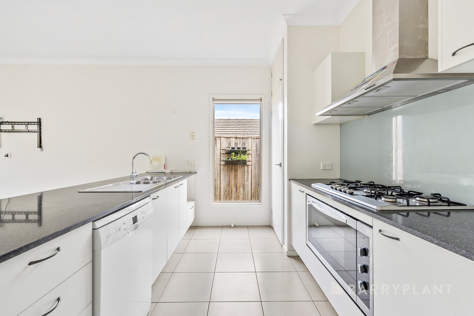 36 Central Avenue, Pakenham, VIC 3810 - Thumbnail 1 - 01/06/2026