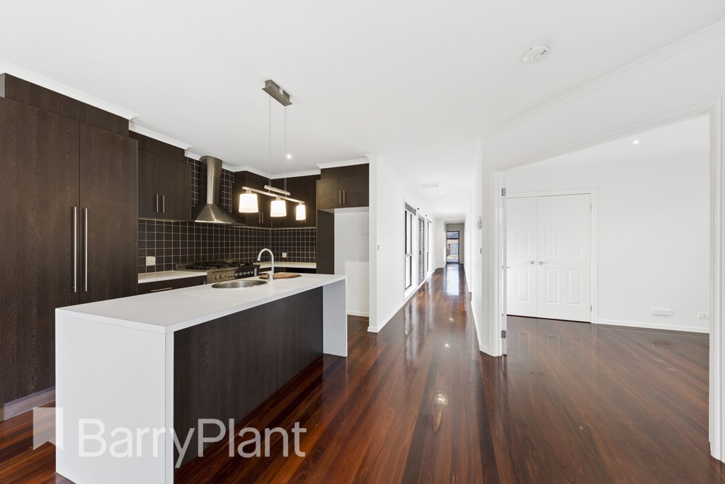 36 Dickerson Way, Caroline Springs, VIC 3023, Caroline Springs - Thumbnail 2