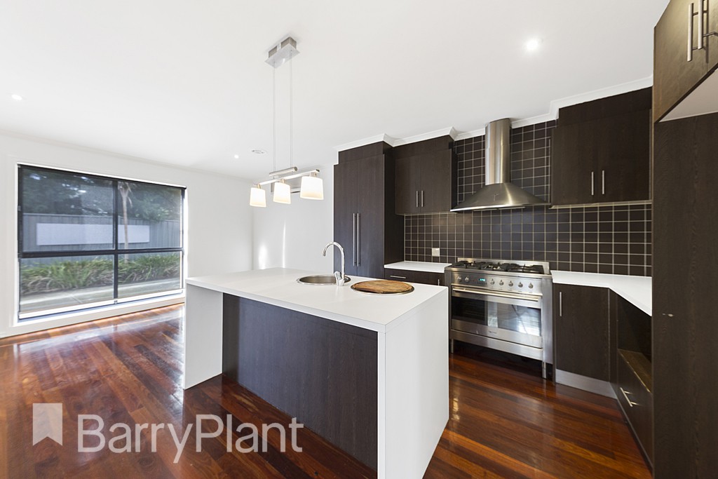 36 Dickerson Way, Caroline Springs, VIC 3023, Caroline Springs - Thumbnail 4