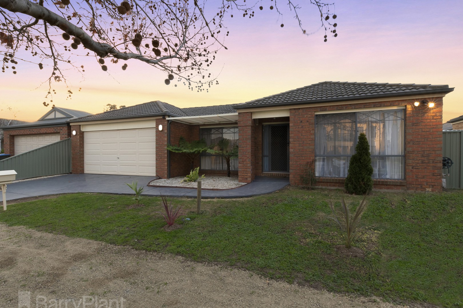 36 Dunkirk Drive, Point Cook, VIC 3030 - Thumbnail 1 - 04/03/2026