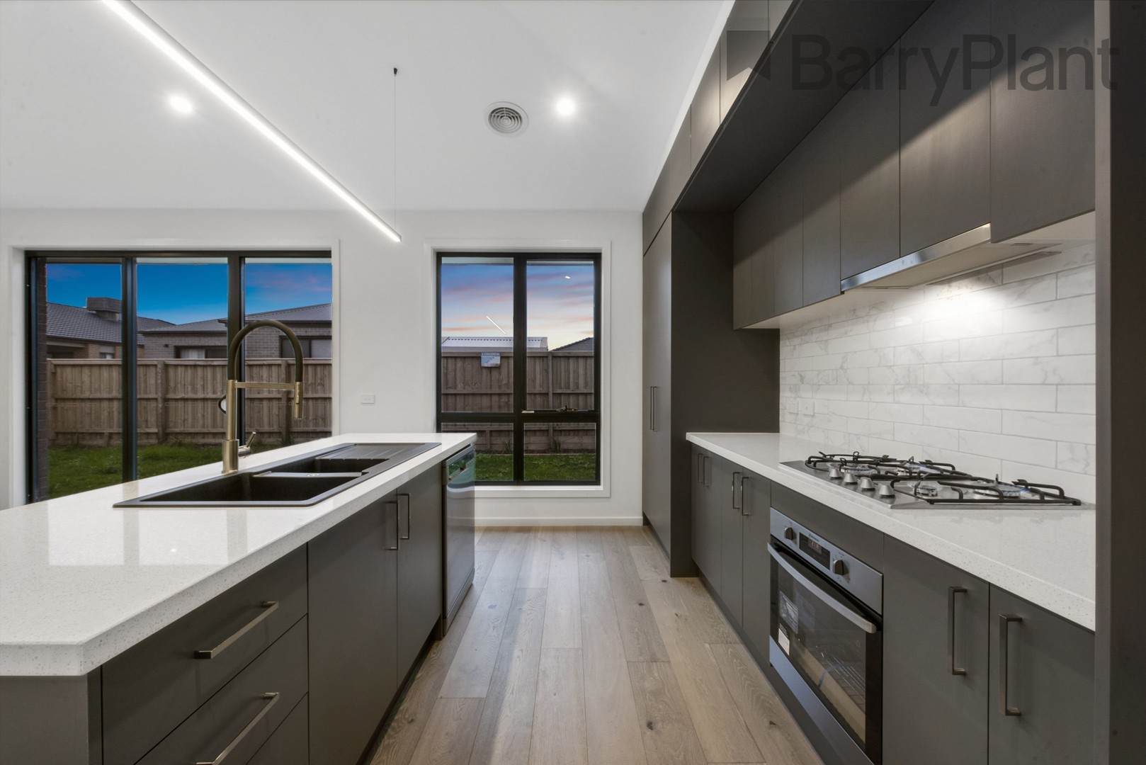 36 Fairhall Avenue, Werribee, VIC 3030, Werribee - Thumbnail 2