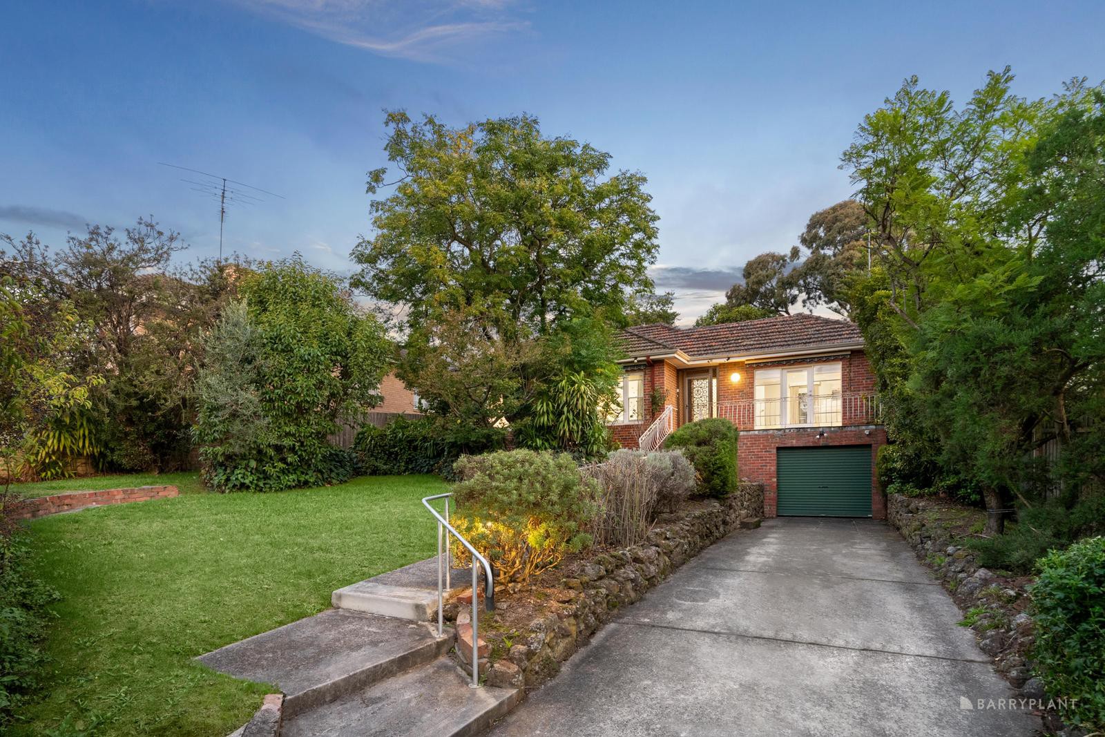 36 Finlayson Street, Doncaster, VIC 3108, Doncaster - Thumbnail 2