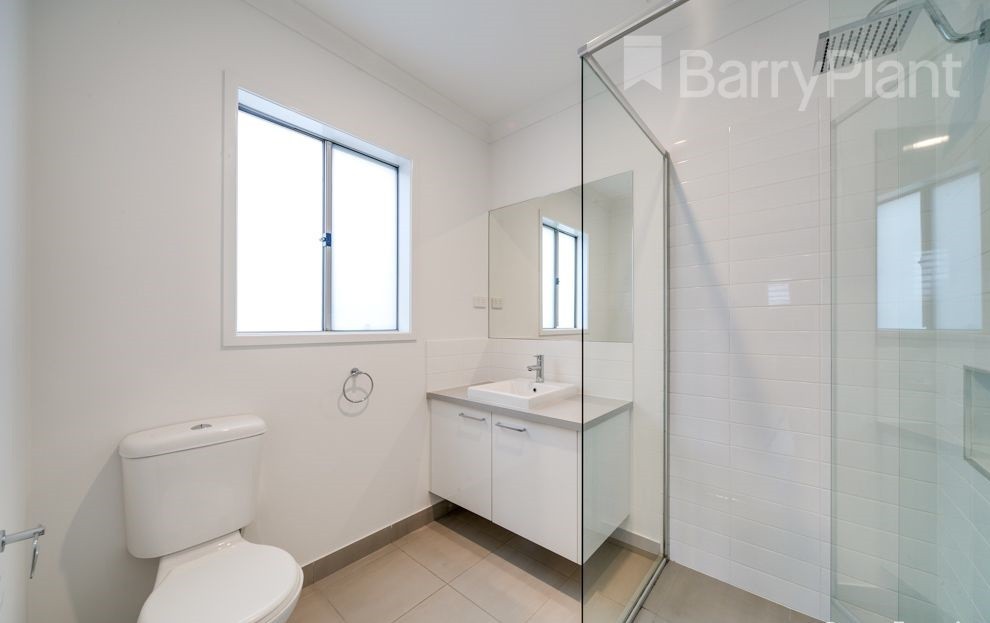36 Fleuve Rise, Clyde North, VIC 3978, Clyde North - Thumbnail 7