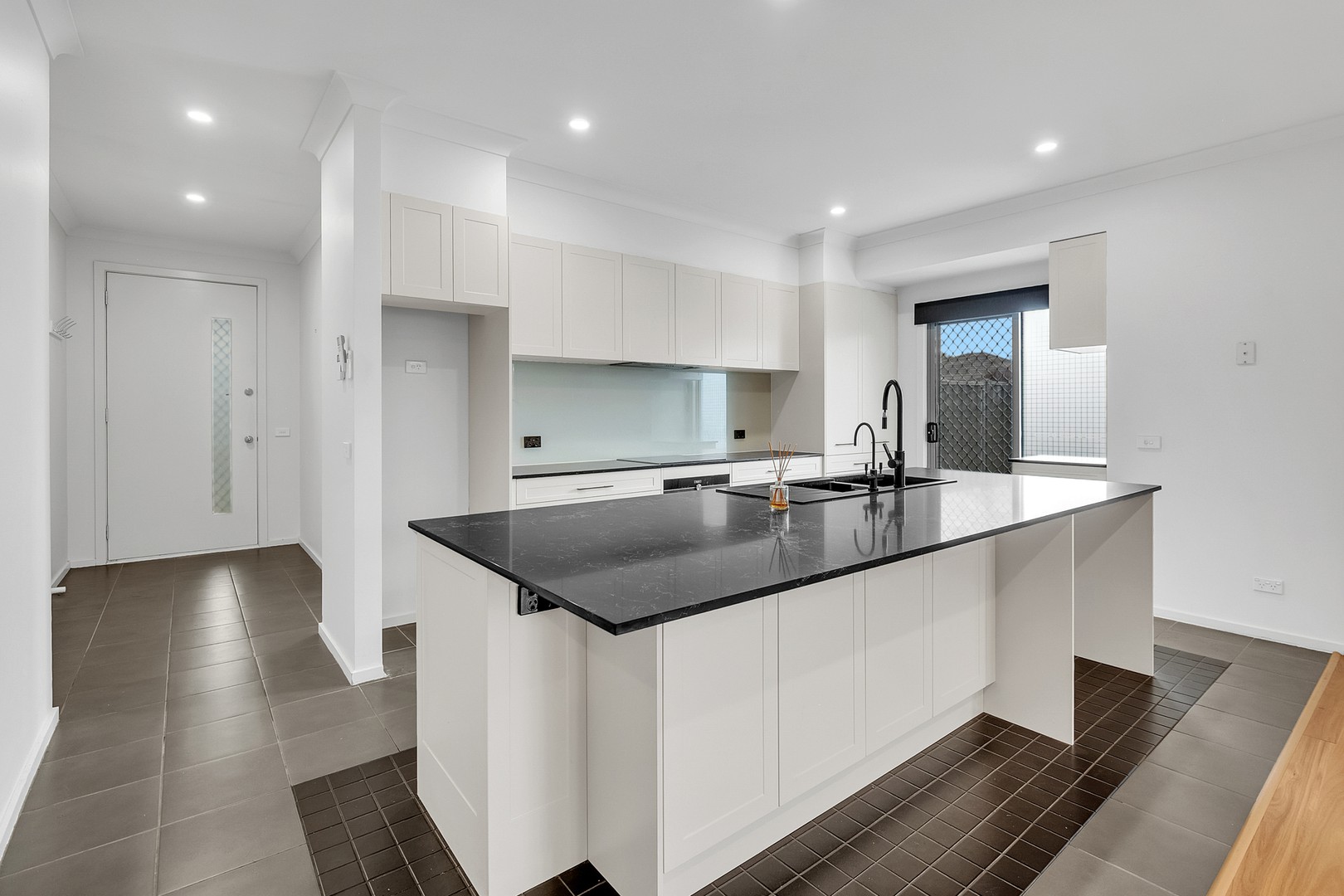 36 Girraween Crescent, Craigieburn, VIC 3064 - Thumbnail 1 - 19/03/2026