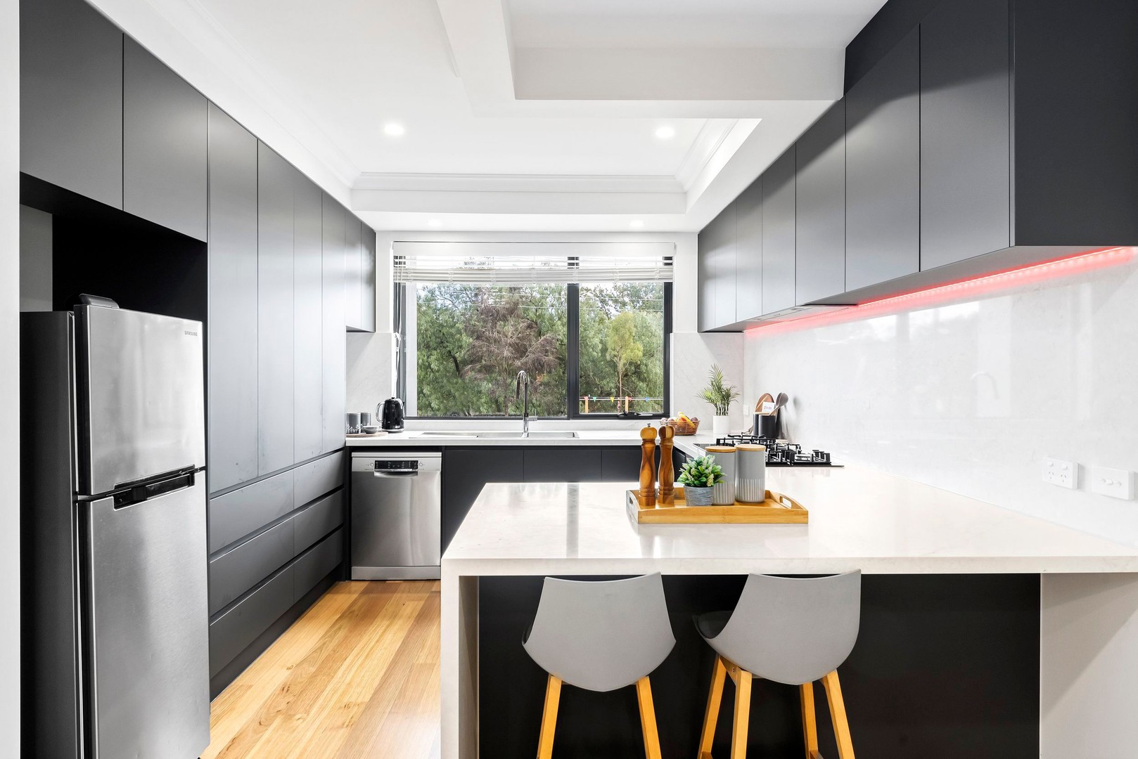36 Hopetoun Avenue, Brunswick West, VIC 3055, Brunswick West - Thumbnail 3