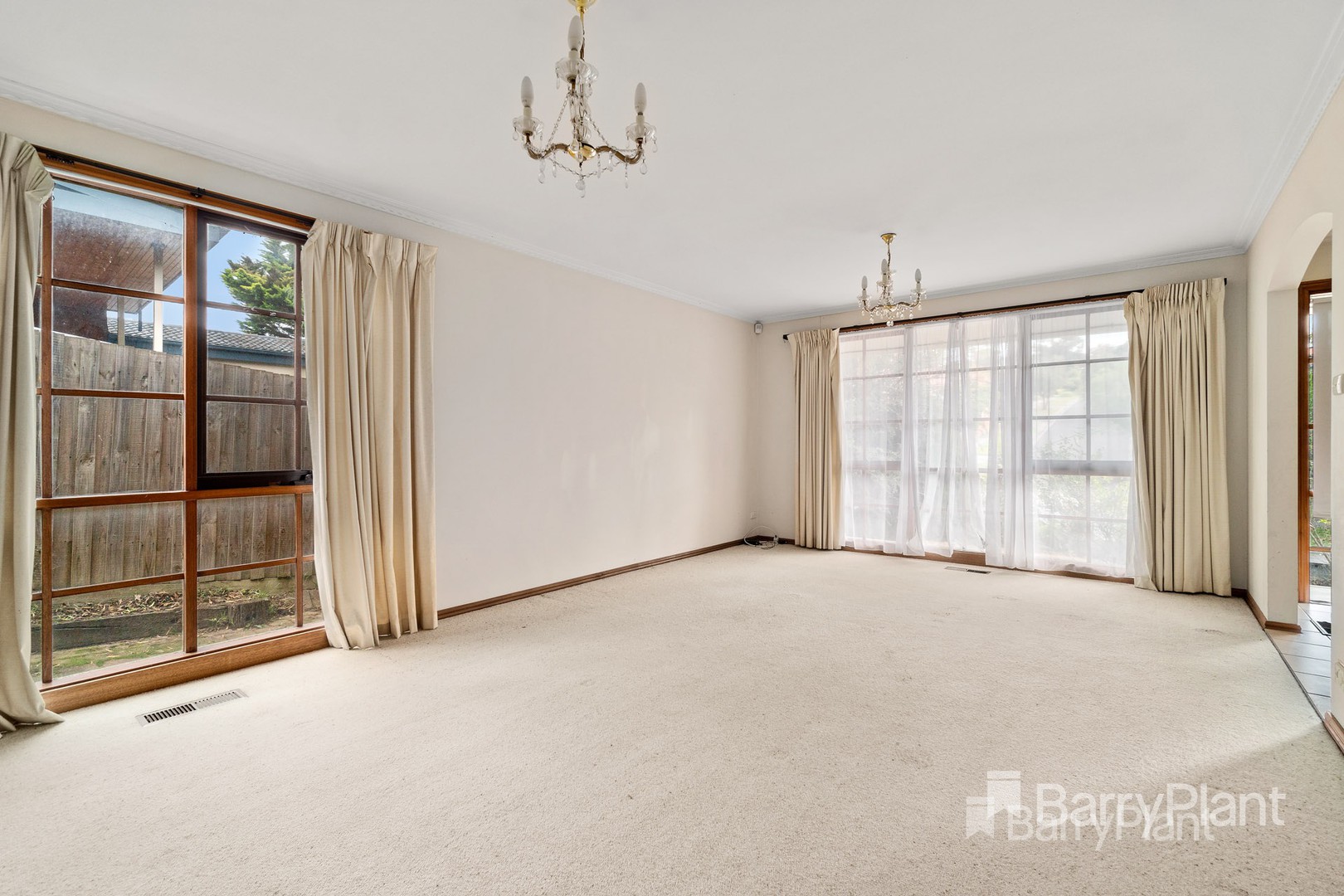 36 Huntingfield Drive, Doncaster East, VIC 3109, Doncaster East - Thumbnail 3