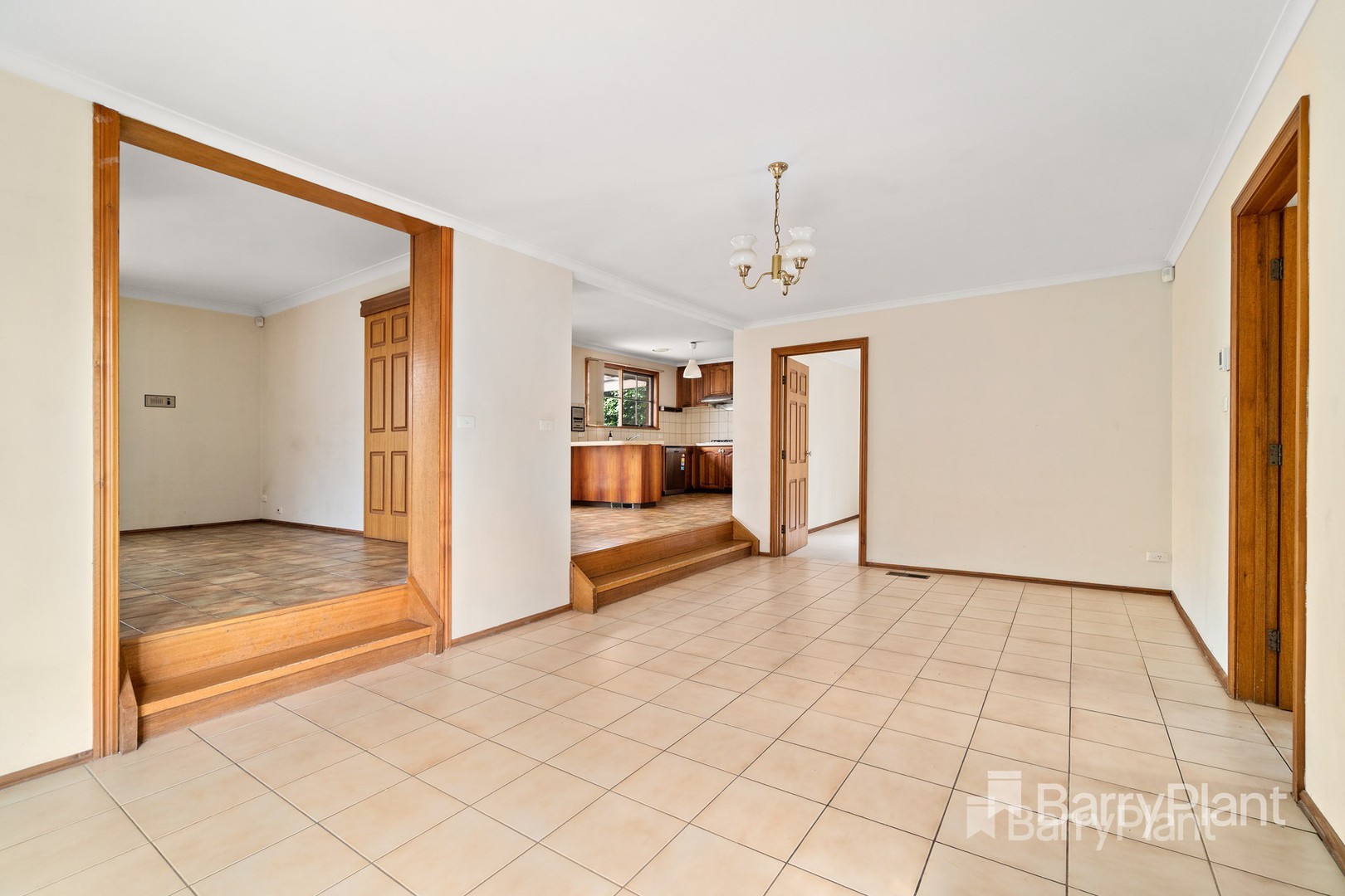 36 Huntingfield Drive, Doncaster East, VIC 3109, Doncaster East - Thumbnail 4
