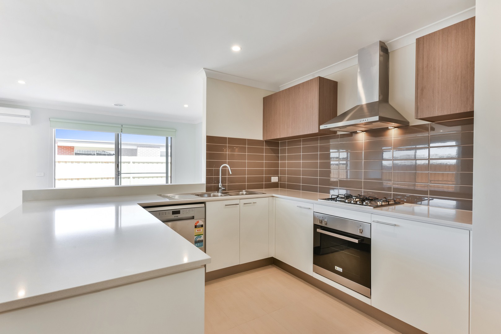 36 Jacana Way, Armstrong Creek, VIC 3217, Armstrong Creek - Thumbnail 2