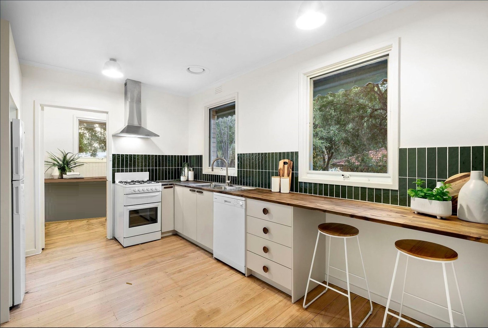 36 Joyhill Avenue, Box Hill South, VIC 3128, Box Hill South - Thumbnail 5