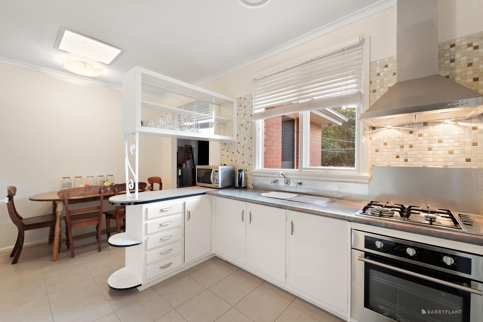 36 Koonung Road, Blackburn North, VIC 3130, Blackburn North - Thumbnail 4