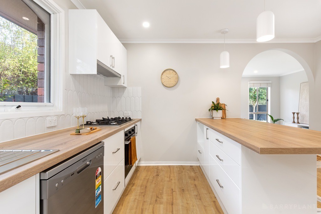 36 Leawarra Parade, Frankston, VIC 3199, Frankston - Thumbnail 8