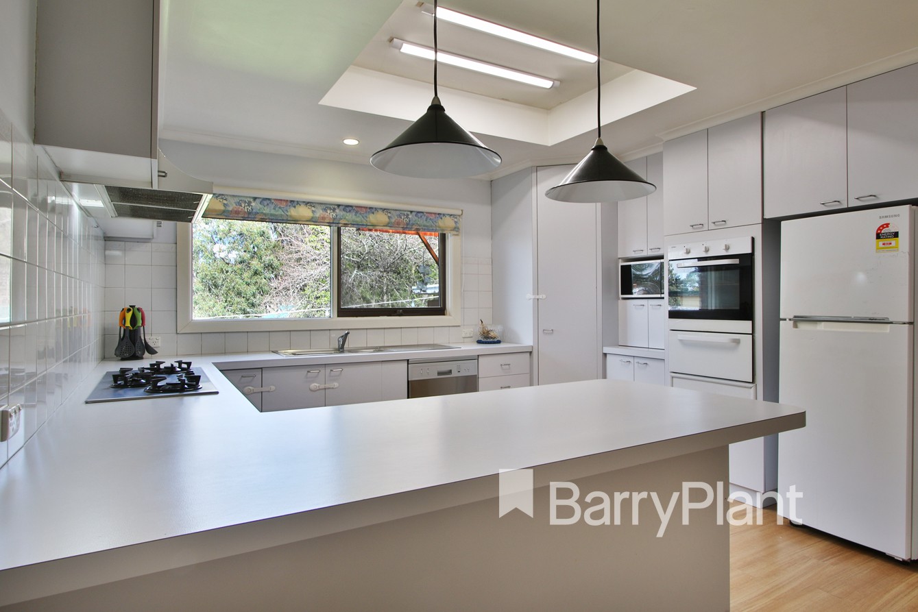 36 Macleod Parade, Macleod, VIC 3085, Macleod - Thumbnail 2